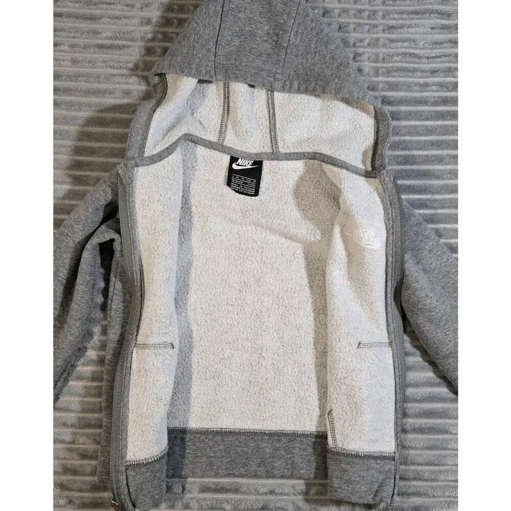 Nike lot sportswear